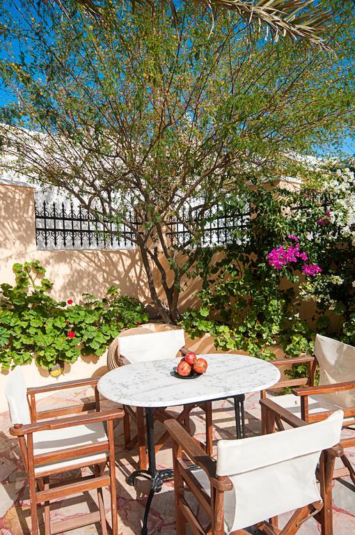 Donna'S House Santorini Hotel Pyrgos Kallistis Luaran gambar