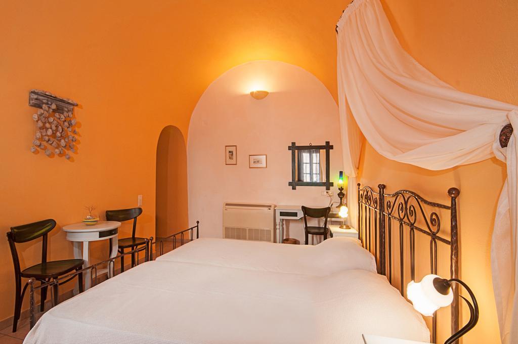 Donna'S House Santorini Hotel Pyrgos Kallistis Luaran gambar